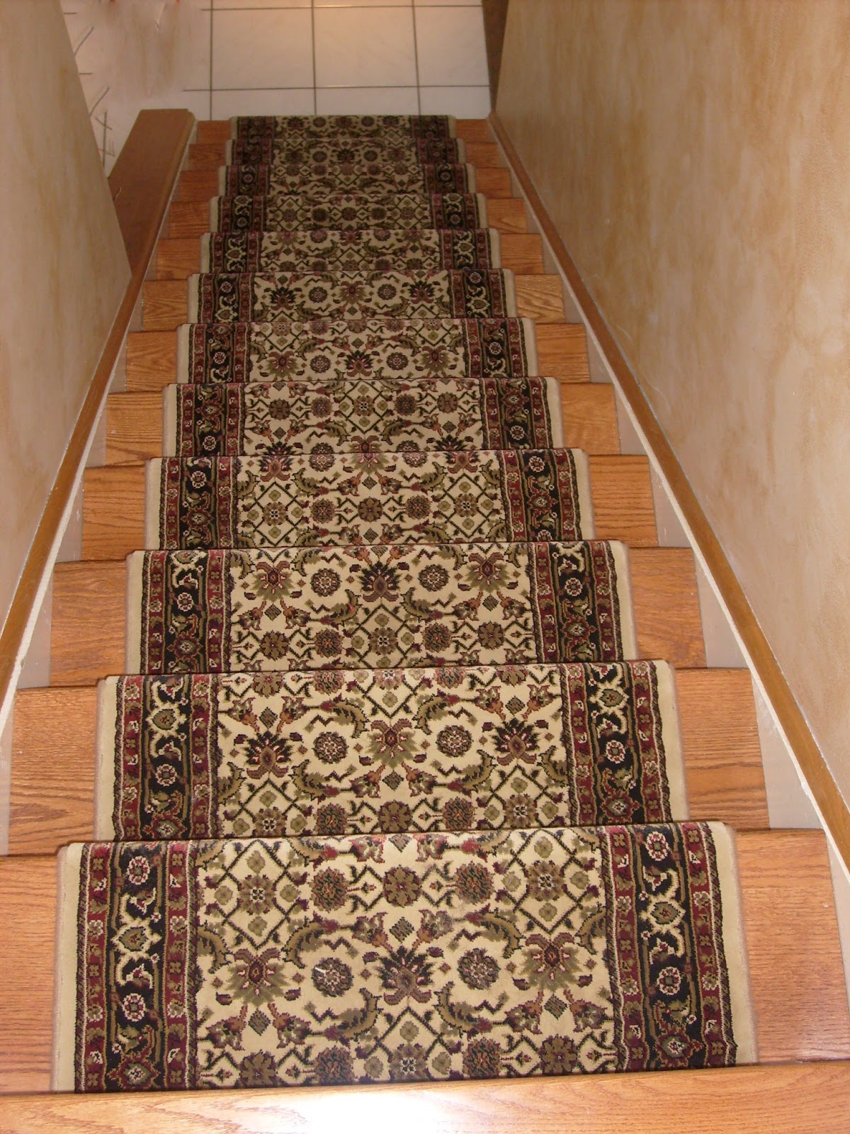 Stair Runners - Custom Cut Rugs By The Foot